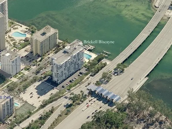 150 SE 25th Rd, Miami, FL