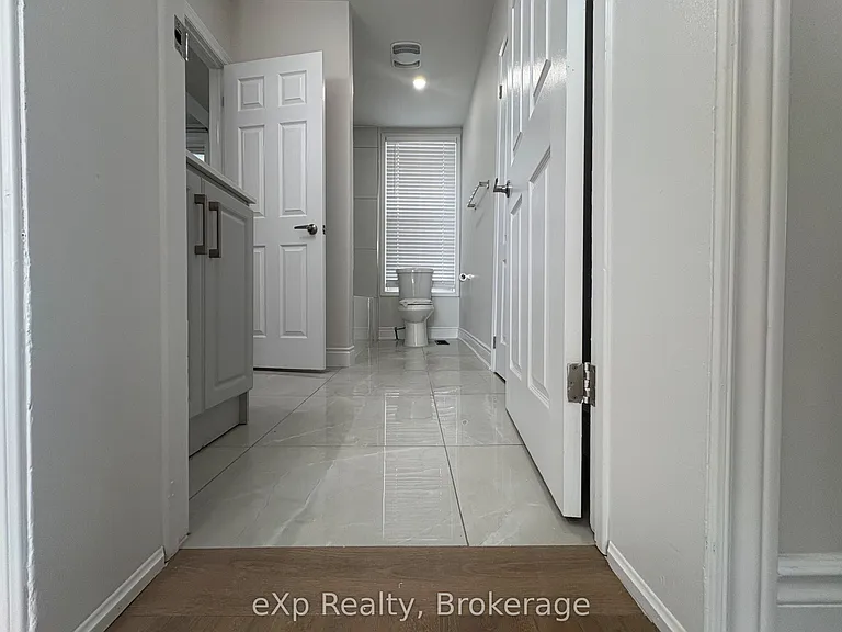 160 Nelson St #FRONT — Photo 6