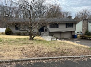 147 Tuttle Dr, New Haven, CT 06512