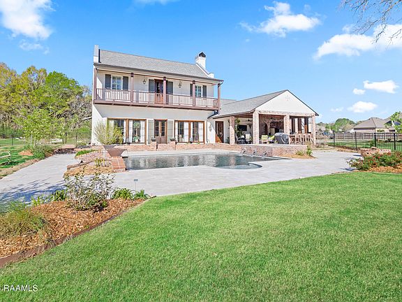 2nd image of 732 Louis Arceneaux Rd