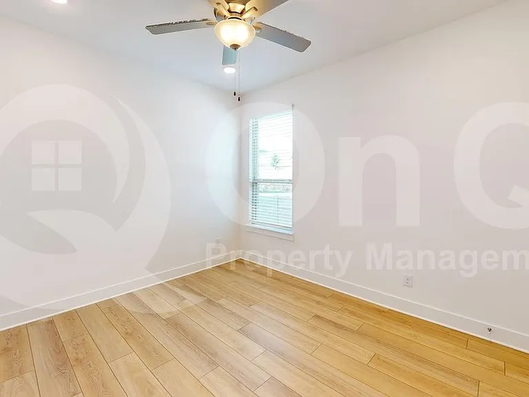 2950 Frederick Dr — Photo 17