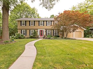 2926 S Versailles Ave, Springfield, MO 65804