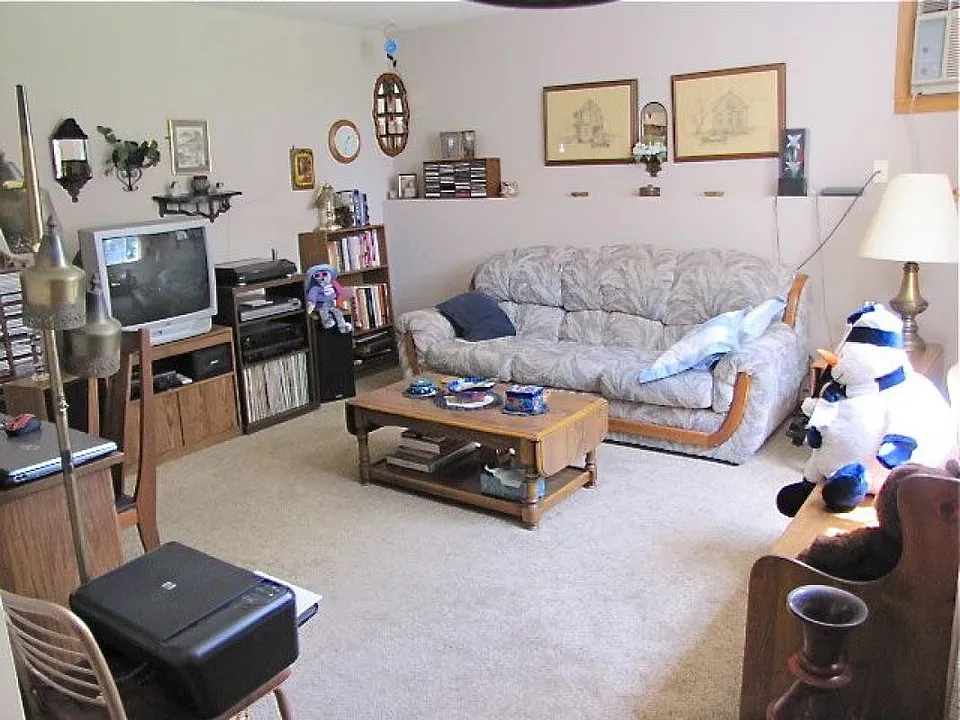 Lower unit living room