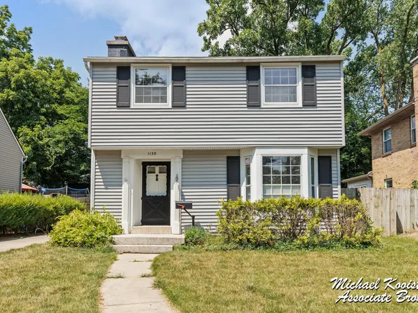 1139 Lakeside Dr SE, East Grand Rapids, MI 49506