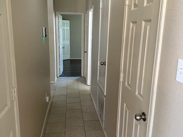 1411 Bankston Dr — Photo 8