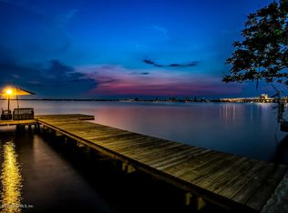 1804 River Rd, Jacksonville, FL 32207