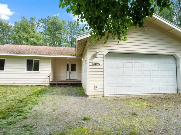 5325 N Ahina Cir, Wasilla, AK 99654