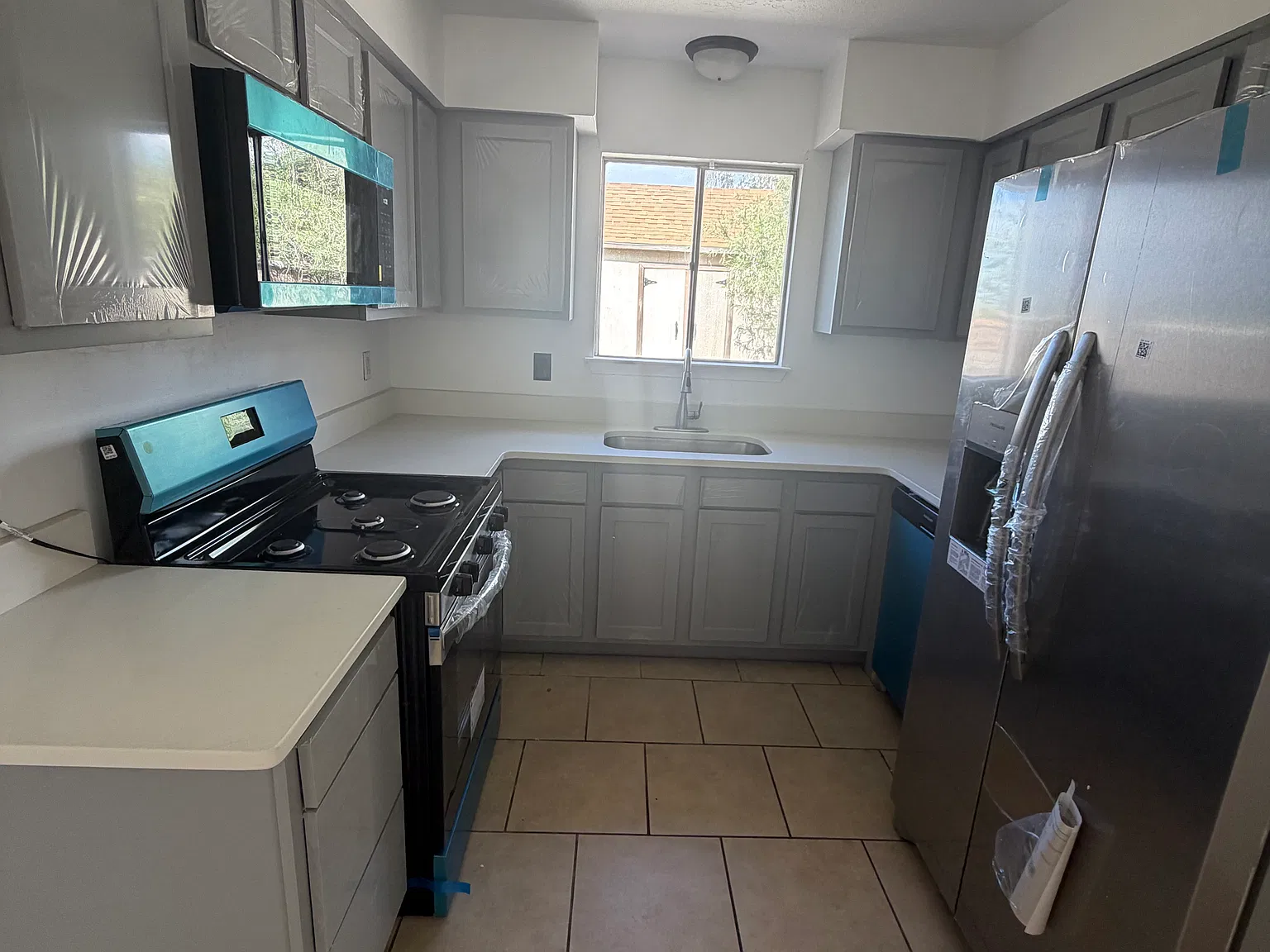 4 bed, 1460 sqft, $2,400 — Photo 1