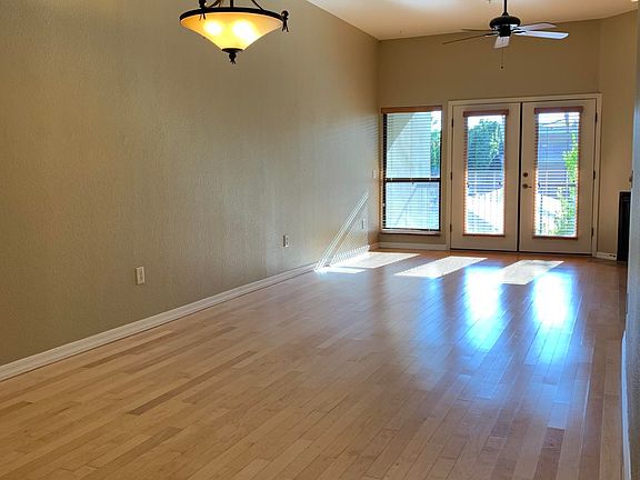 2nd image of 4533 N 22nd St Unit 229