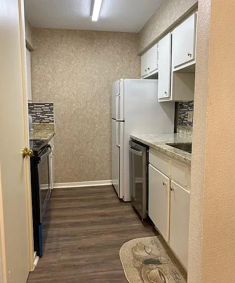 1100 Augusta Dr #46 — Photo 14