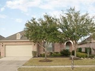 8727 Rippling Water Dr, Sugar Land, TX 77479