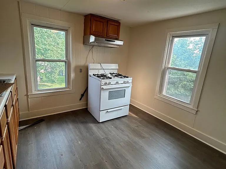 9592 S Congress St #B — Photo 2