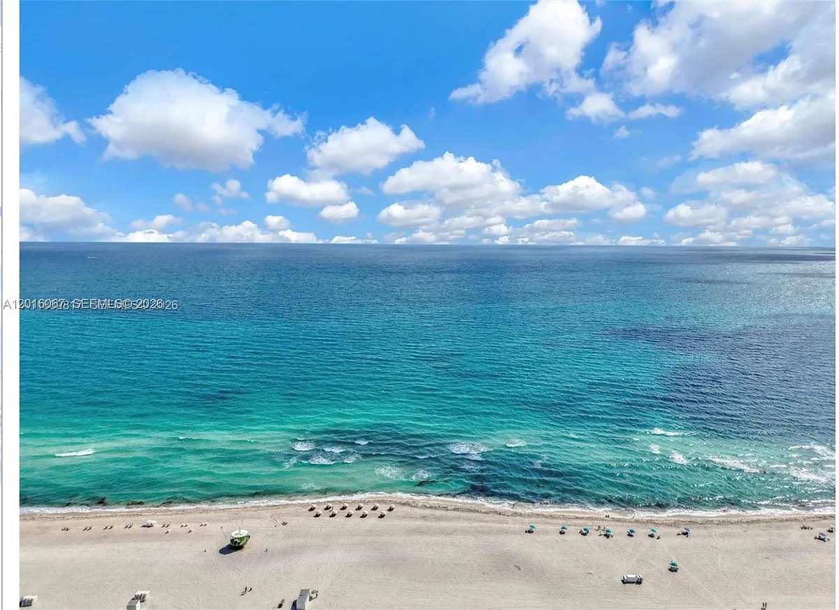 Building Photo - 5700 Collins Ave #3H