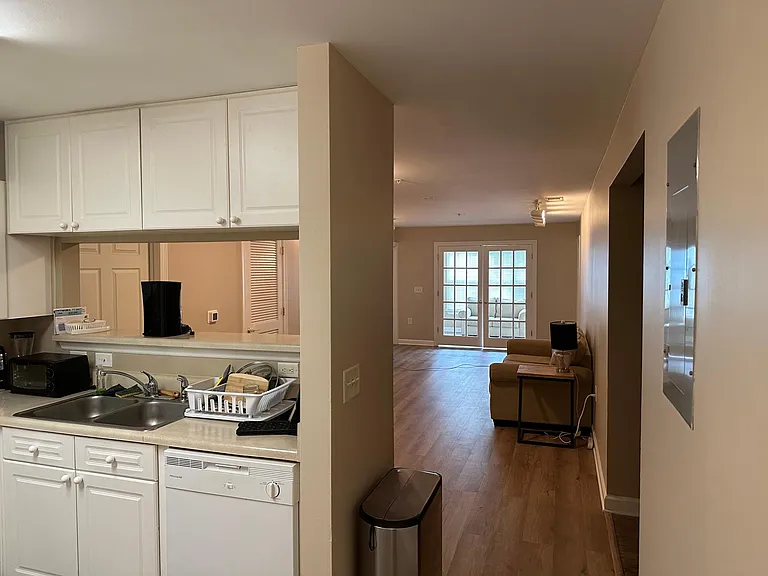 929 Morreene Rd #B15 — Photo 5