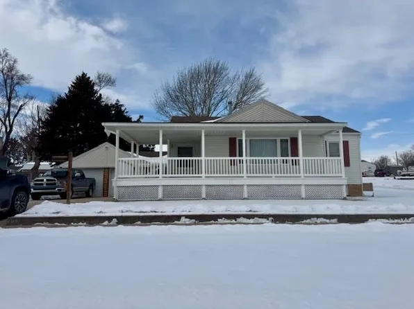 321 N 4th Ave, Hill City, KS 67642