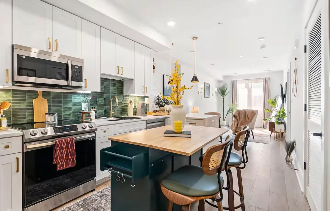 1006 Florida Ave NE — Photo 3