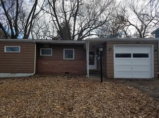 1910 Manchester Rd, Saint Joseph, MO 64505