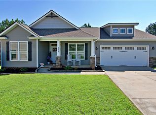 217 N Stonegate Dr, Seneca, SC 29678