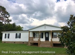 333 Peacock Ln, Kenly, NC 27542