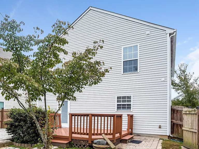 1350 Haestad Ct — Photo 17