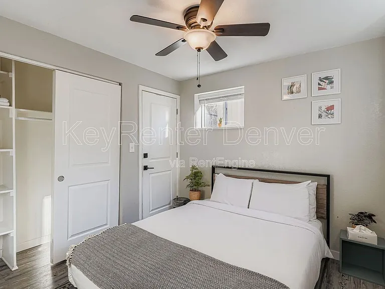 1452 N Ivy St — Photo 15