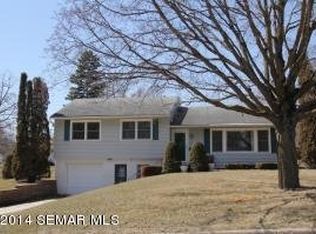 206 Thomas Ave, Owatonna, MN 55060