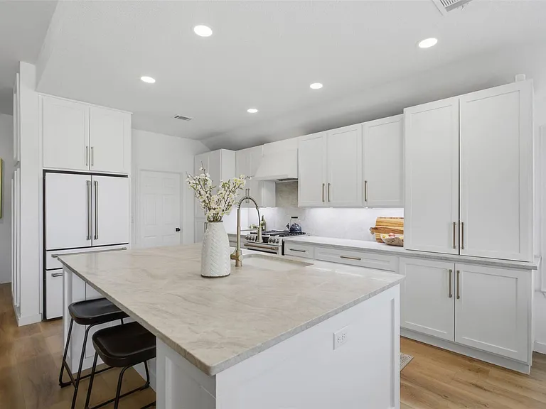 1833 Paradise Ridge Dr — Photo 15