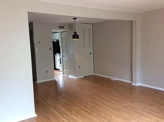 7734 Kingsberry Ct — Photo 10