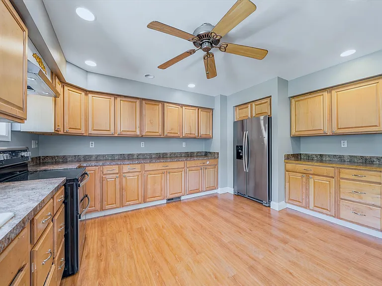 5 Comet Ct — Photo 10