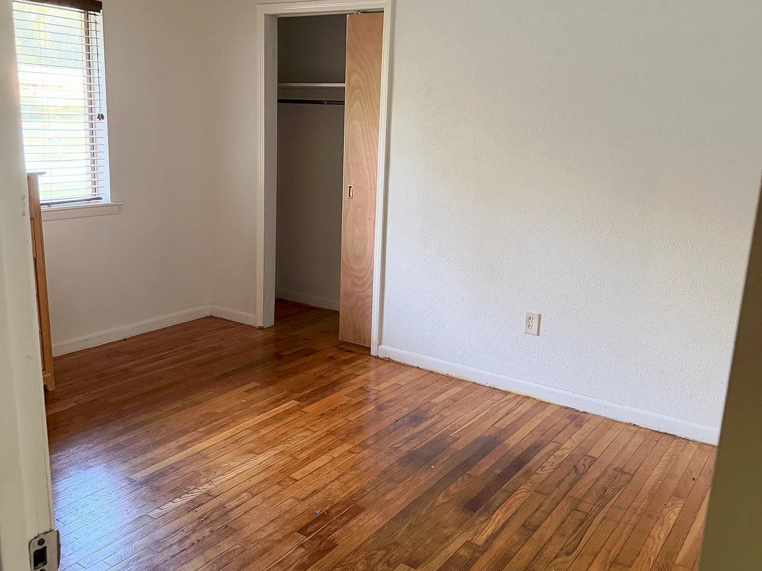 2 bed, 700 sqft, $975 — Photo 3