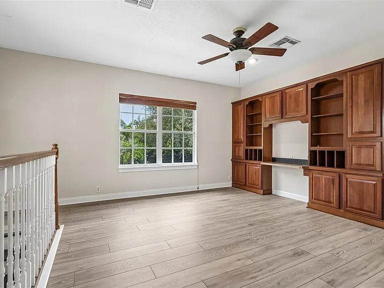 8463 Tibet Butler Dr — Photo 32