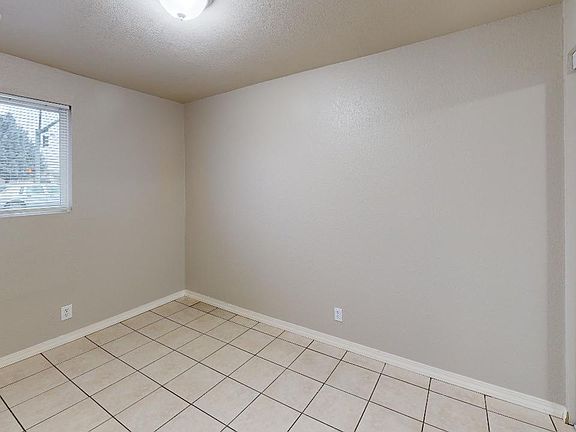 3rd image of 360 E Elm Ave #B
