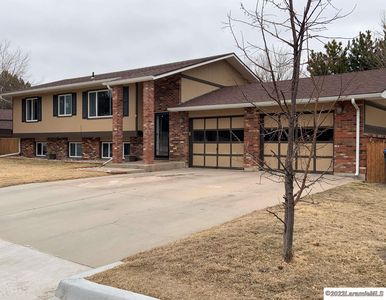 6427 Evers Blvd, Cheyenne, WY, 82009