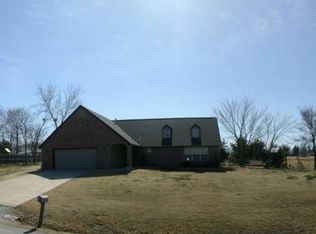 10020 E Pin Oak Ln, Claremore, OK 74019