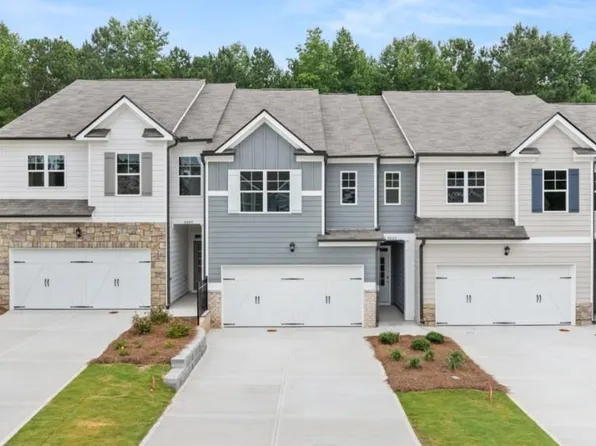 6653 Parsons St, Flowery Branch, GA 30542