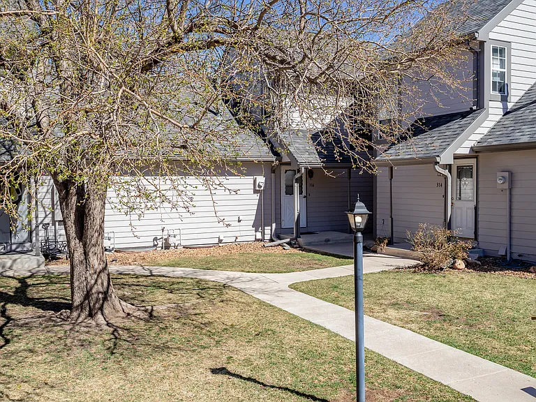 316 Cobblestone Dr — Photo 48
