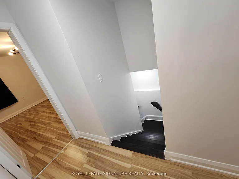 731 Saint Antoine St — Photo 9