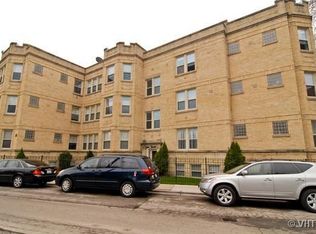 4856 N Sacramento Ave APT 3, Chicago, IL 60625