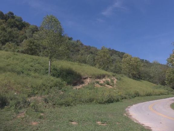 3rd image of 15 Indian Creek Rd Lot 3