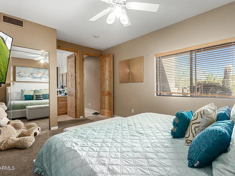 10004 E Santa Catalina Dr — Photo 32