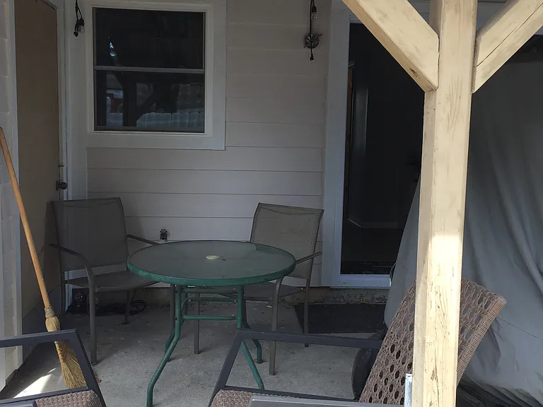 S Poplar Dr — Photo 23