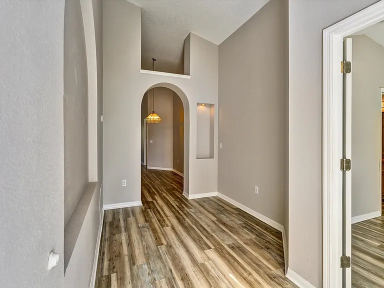 2802 Playing Otter Ct — Photo 3