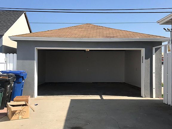 2nd image of 8626 El Manor Ave
