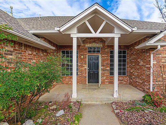 3rd image of 11512 Copper Trails Ln