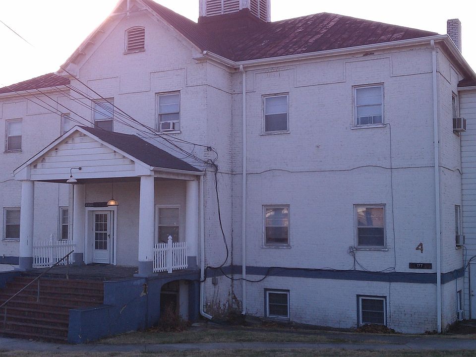 1st image of 177 College Dr APT 3