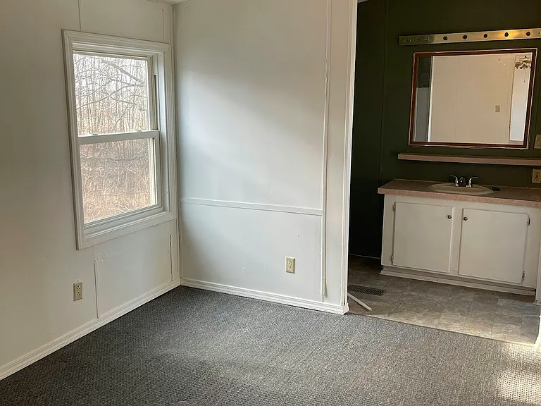2706 Pearl Ave — Photo 2