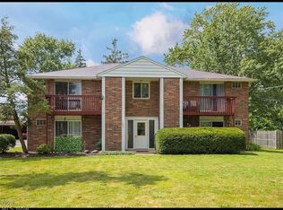 10004 Darrow Rd, Twinsburg, OH 44087