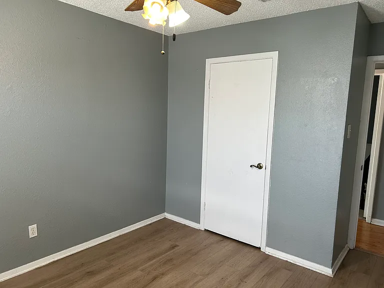 6045 Hillcrest Dr — Photo 8