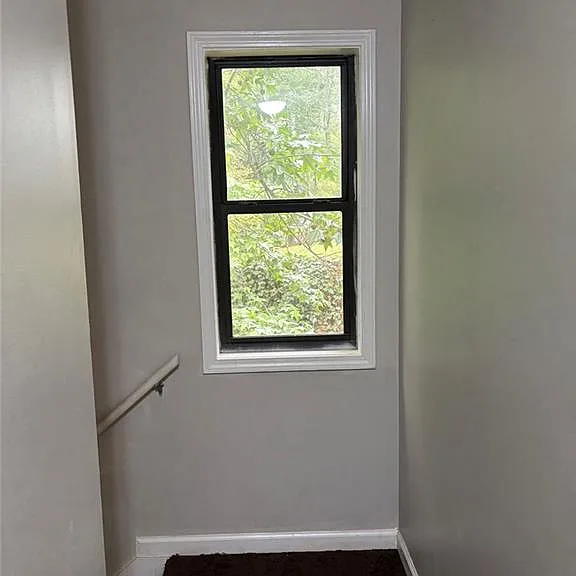 1386 Williamsburg Ln — Photo 16