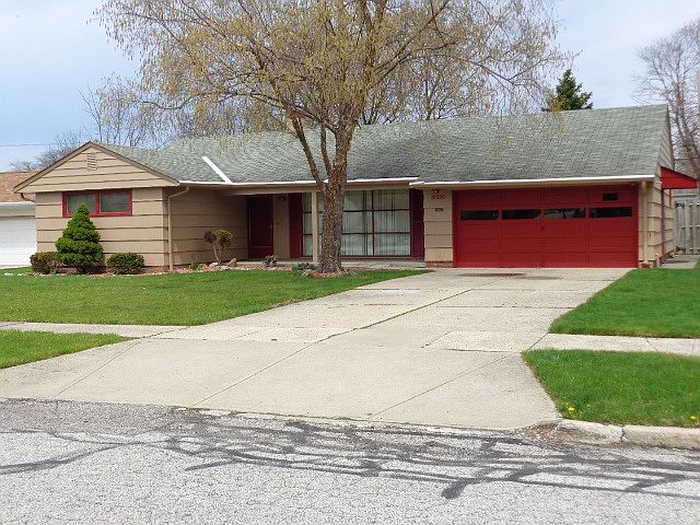 1st image of 10030 Elsetta Ave